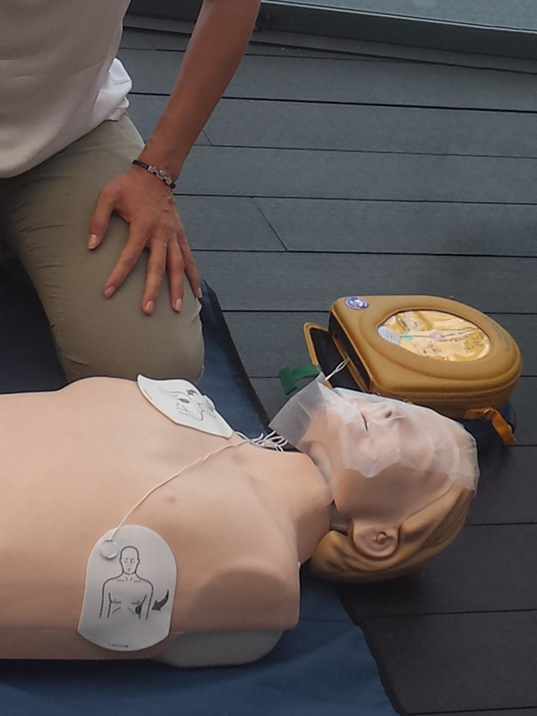 jornadas de reciclaje soporte vital básico uso del dea